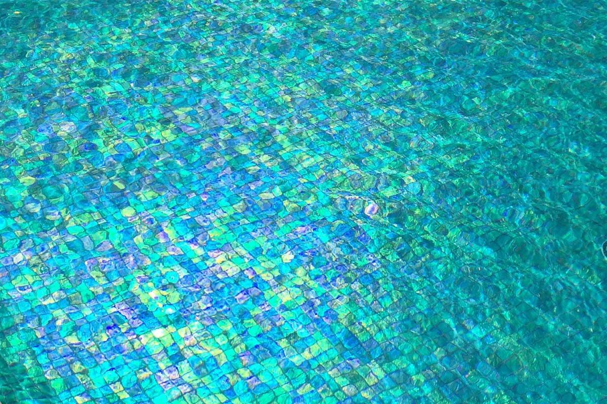 Ren-II-Celadon-2x2-all-iridescent-detail-of-all-tiled-pool