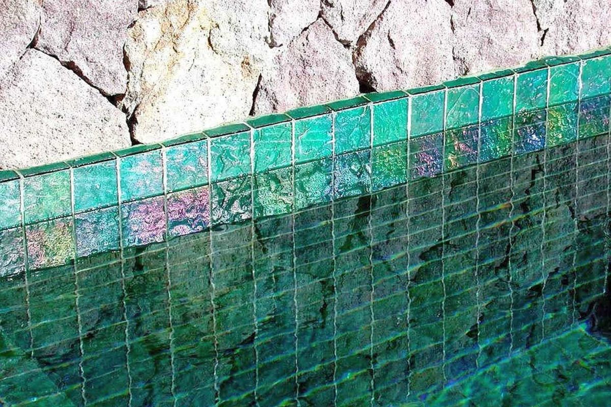 Ren-II-Jade-waterline-and-all-tiled-pool