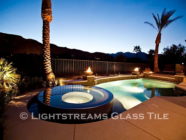 Read more about the article Lightstreams Photo Gallery 5